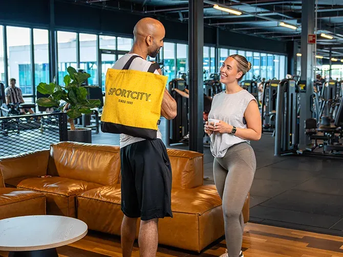 SportCity Amsterdam Valkenburgerstraat Spor Salonu